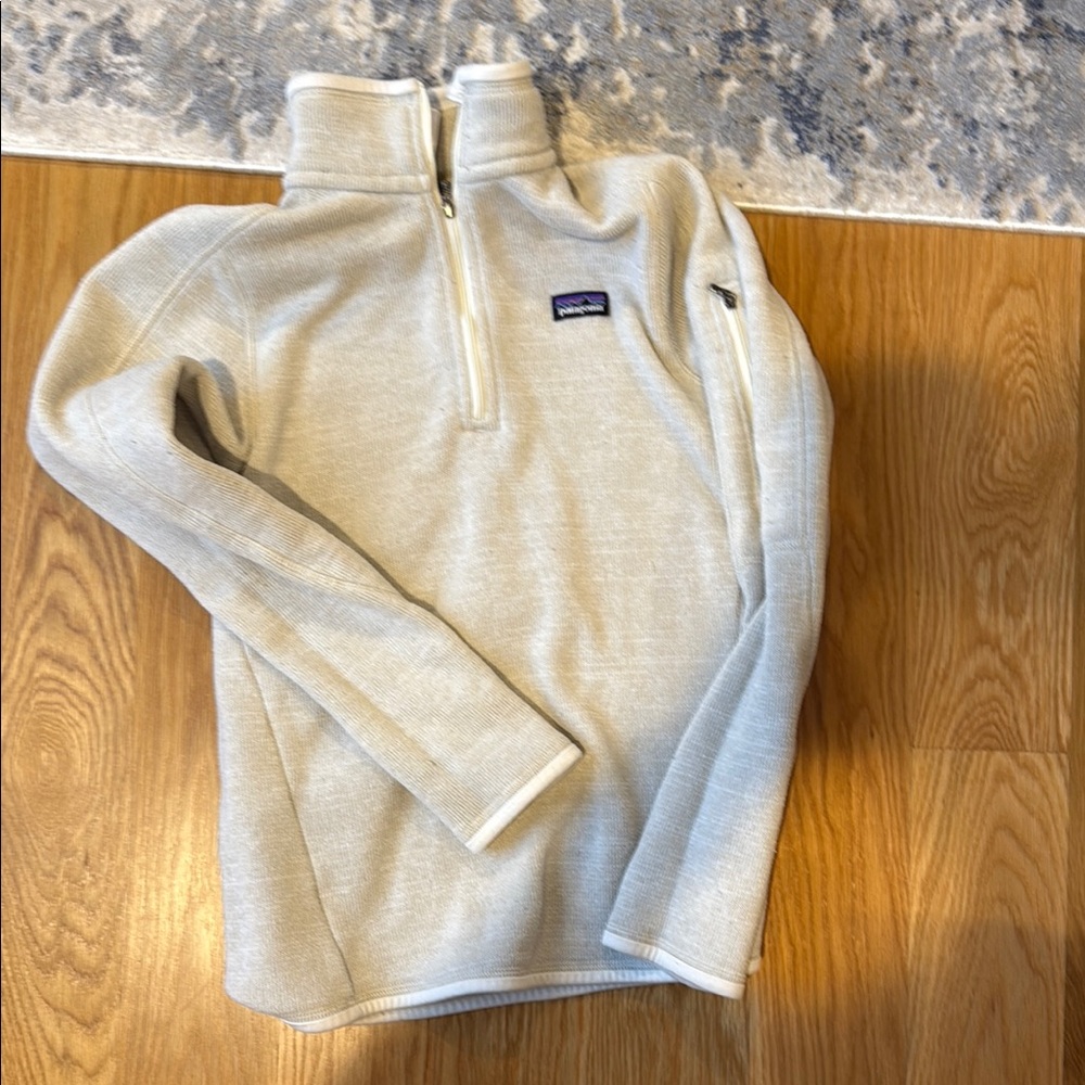 Patagonia Men's Gray Quarter-Zip Sweater